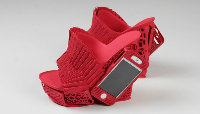 3d-iphone-mashup-shoe