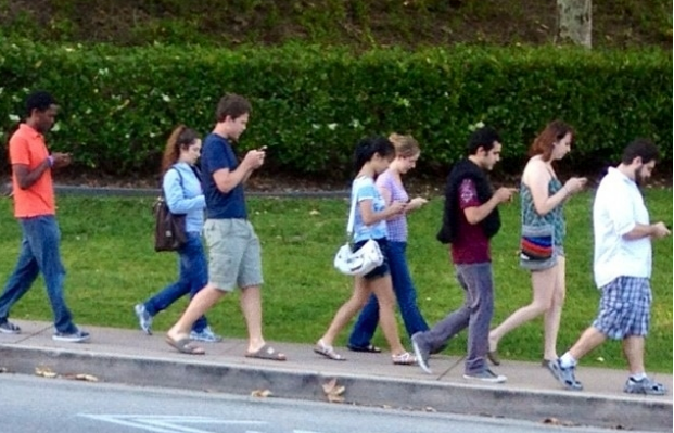walking with cell phones